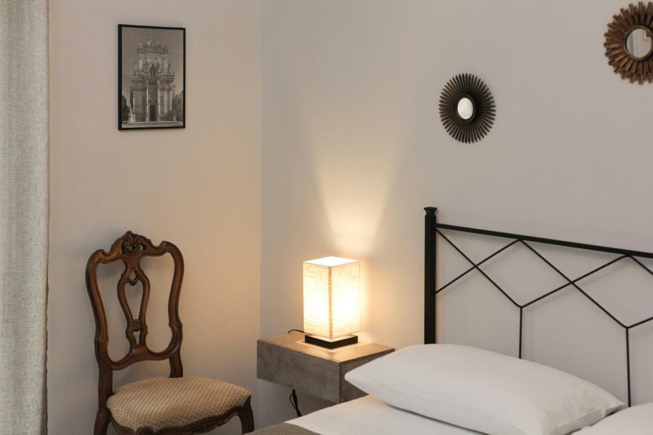 Bed and Breakfast Rudiae Boutique à Lecce Extérieur photo